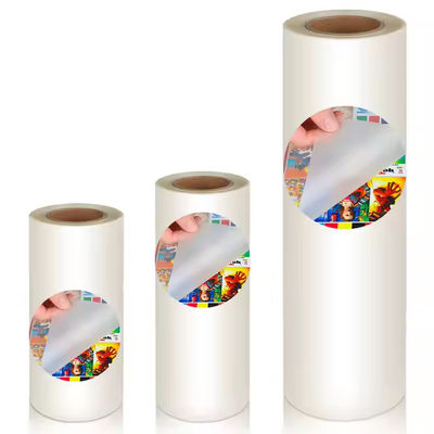 60CM x 100M DTF PET Film Roll Heat Transfer Film สําหรับเครื่องแต่งกายที่มีความเหมาะสมกับ TPU Powder